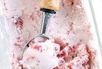 Creamy Balsamic Roasted Strawberry Ice Cream