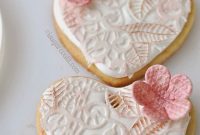 How to Make Stunning Sugar Lace in 4 Steps