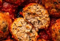 Classic Italian Chicken Meatballs in Marinara Sauce
