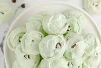 Mint Chocolate Chip Meringue Cookies