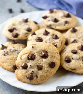 Eggless Chocolate chip cookies