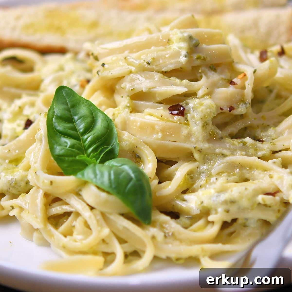 Zucchini Pasta Sauce Recipe with Garlic and Basil 8 24Bite: Zucchini Pasta Sauce Recipe by Christian Guzman