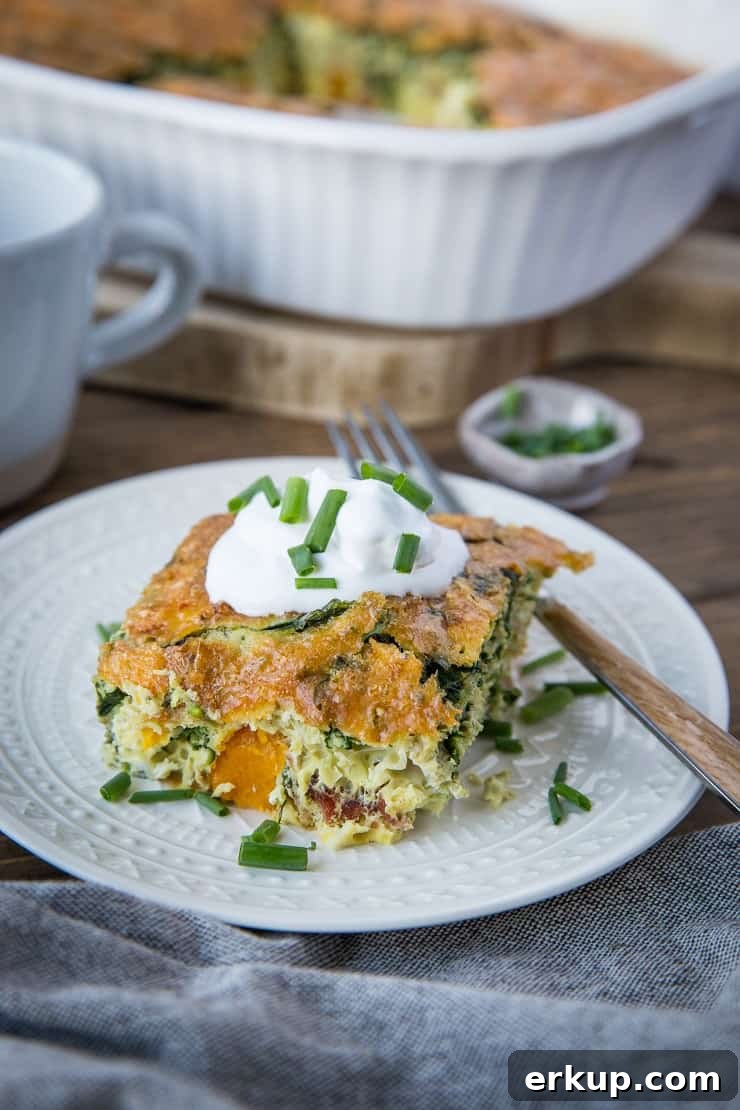 Butternut Squash & Bacon Breakfast Casserole - a simple, healthy breakfast recipe perfect for serving the whole family and awesome as a make-ahead meal