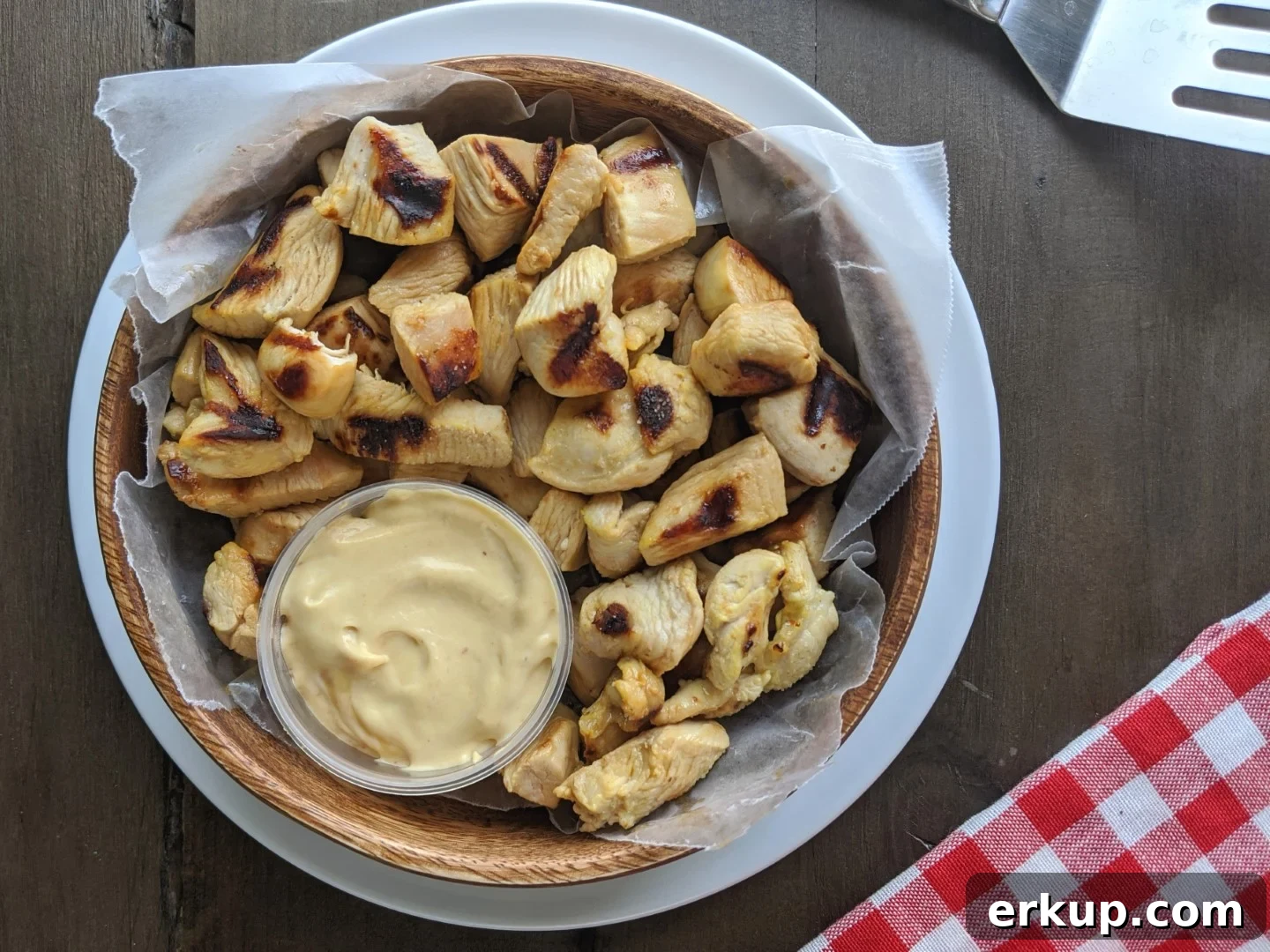 9 Sweet and Savory Low-Calorie Dip Recipes for Snacking 5 Grilled chick-fil-a nuggets landscape