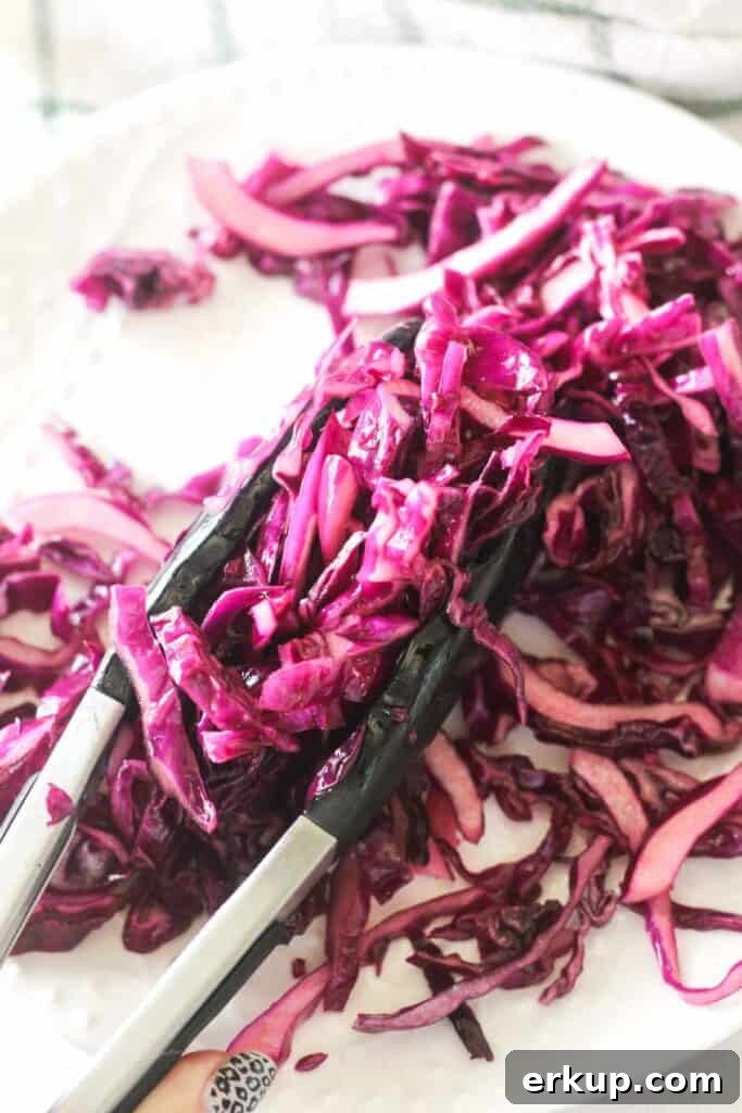 Turkish cabbage salad