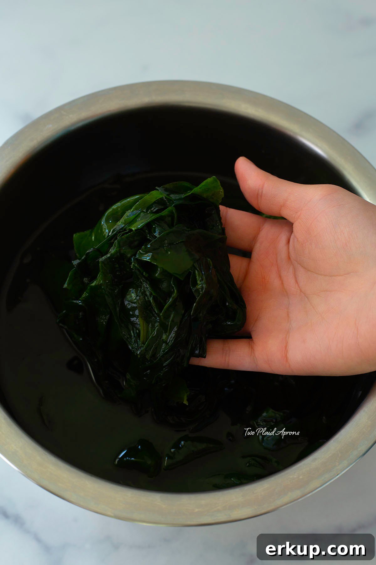 Miyeok Guk Korean Seaweed Soup Recipe 5 Miyeok (seaweed) soaked in water.