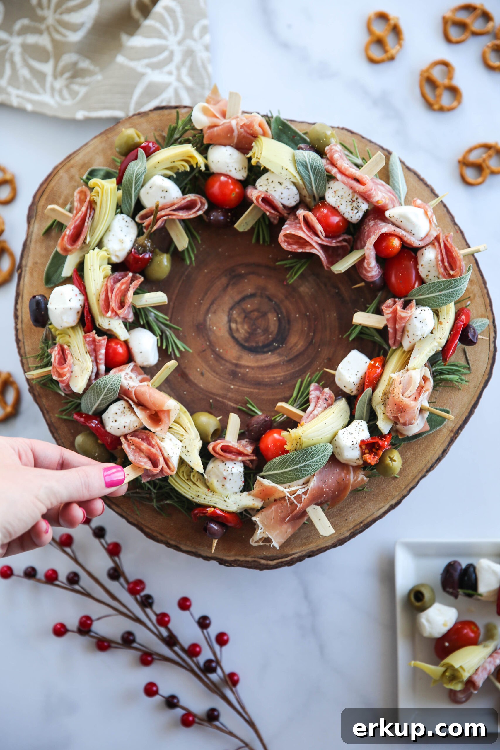 PaleOMG Wreath Charcuterie