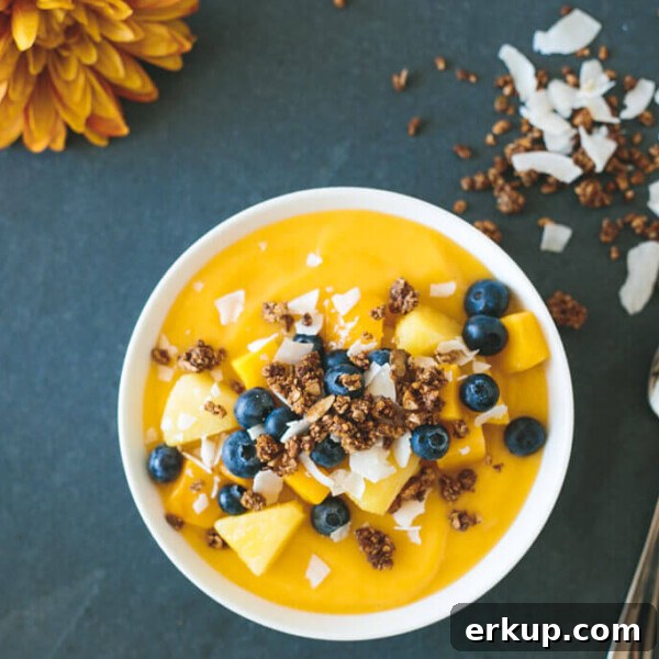 Mango smoothie bowl